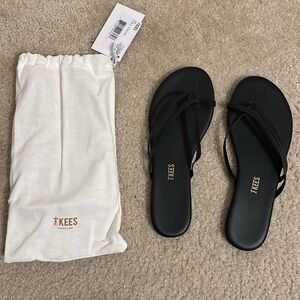 TKEES Liri Sandal Brand NWT Black 8